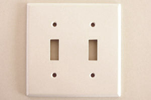 【LEVITON社】【COOPER社】スイッチプレートスタンダードつや消し ダブル