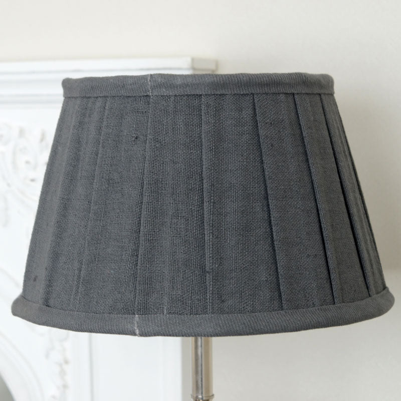 Soft Linen ラウンドランプシェード付ガラスシルバーテーブルランプ A00003339 152004815