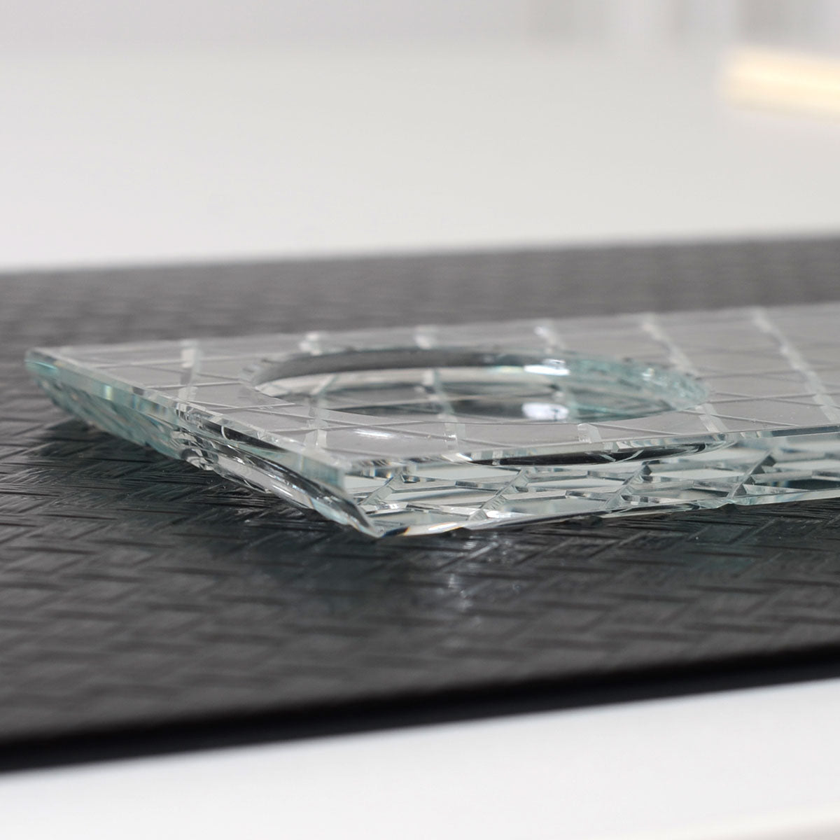 【取り寄せ商品】用美 YOUBI クリスタル切子プレート のぞき付【日本製】 08549