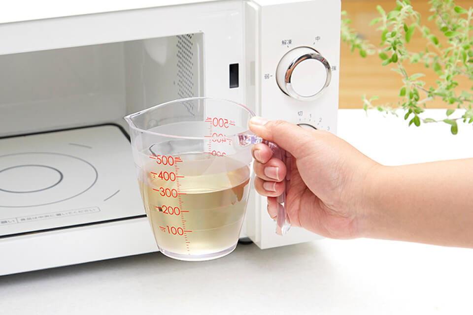 目盛りが見やすい計量カップ 500mL