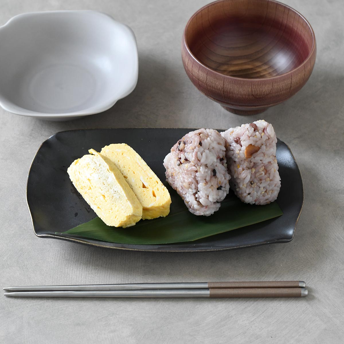【取り寄せ商品】黒ひだ 22cm長角皿 0072