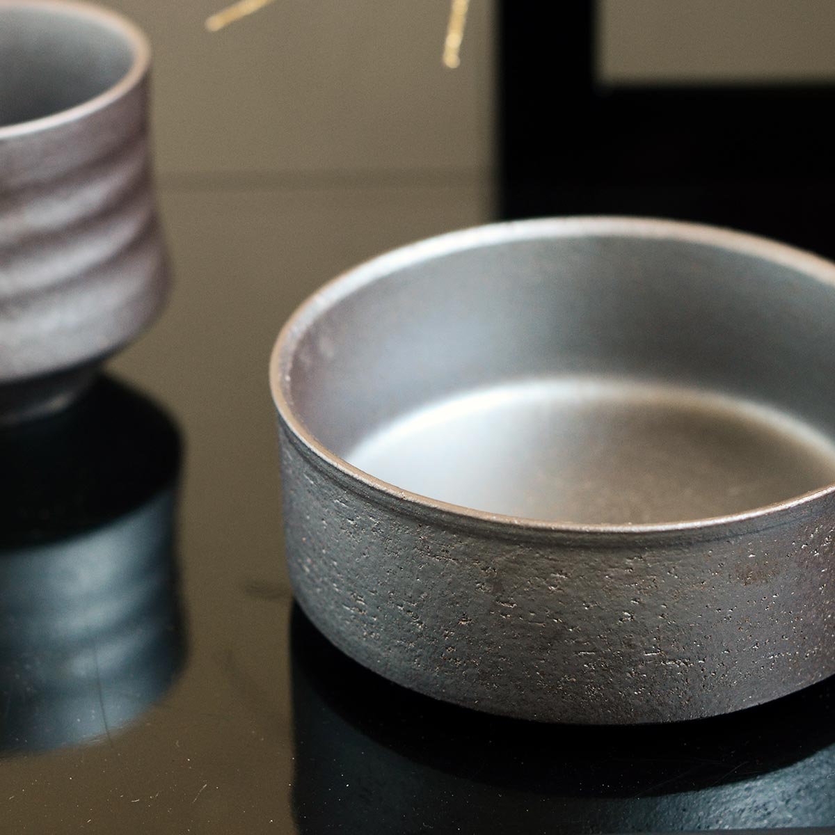 【取り寄せ商品】作山窯 炭華 浅ボール13cm【日本製】 TK1303