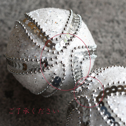 ホワイト&シルバー・オーナメント