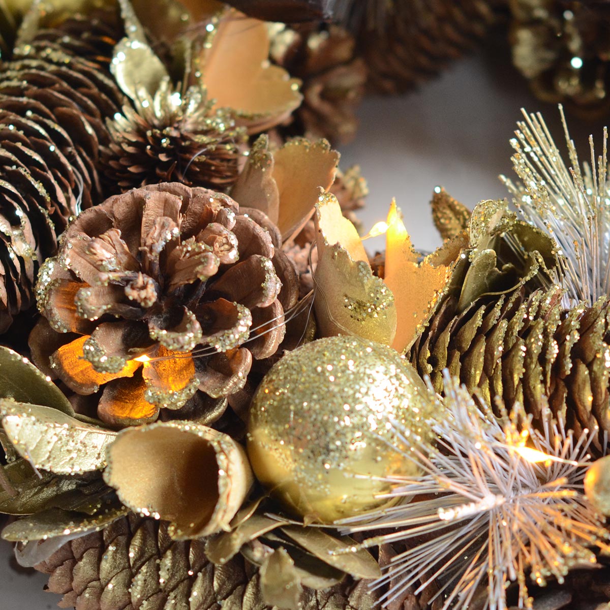 LEDリボンクリスマスリース ゴールドグリッター パイン＆ボール rl49m