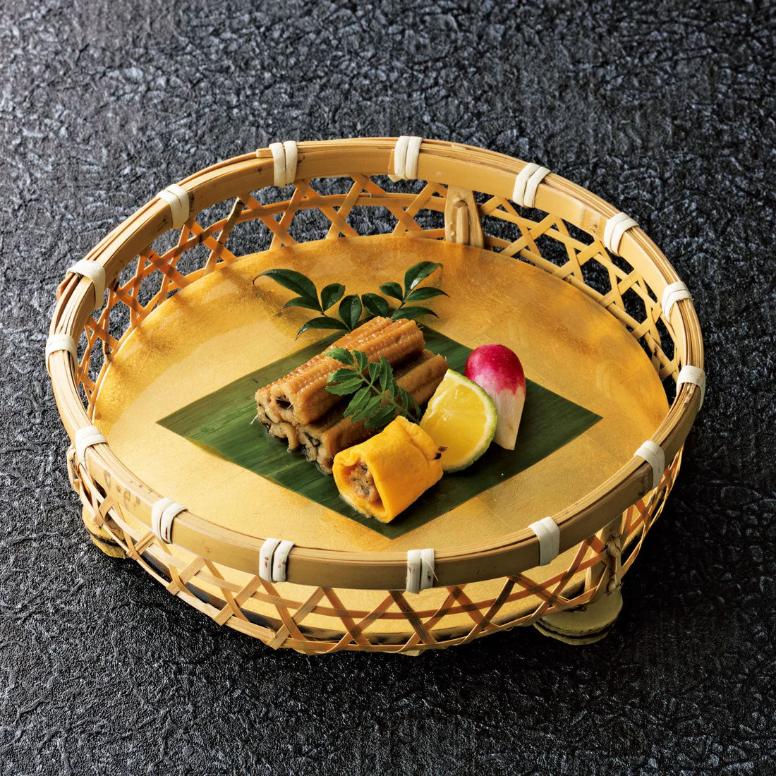 【取り寄せ商品】敷板 金銀丸敷板 7寸～尺3用【リバーシブル 敷板 お正月 トレー 器 金 ゴールド】