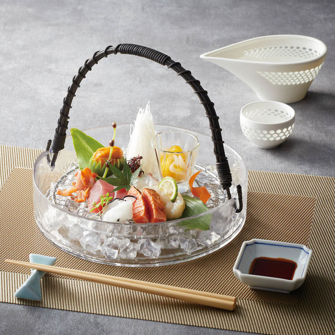 【取り寄せ商品】硝子 手付き丸鉢　２サイズ