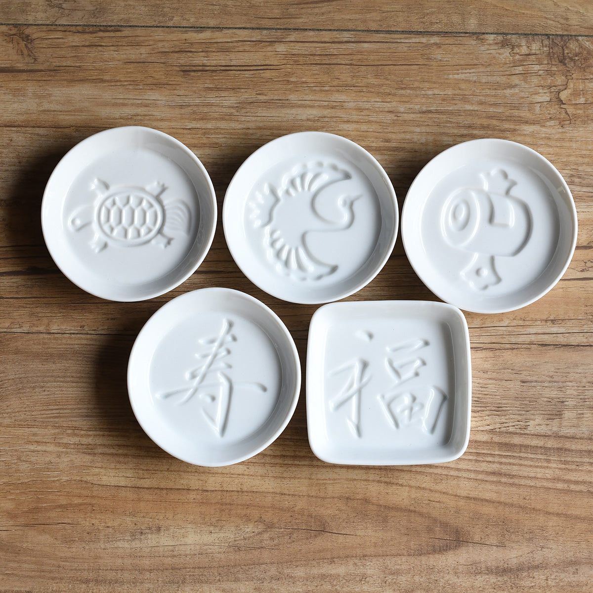 縁起紋醤油皿 白磁